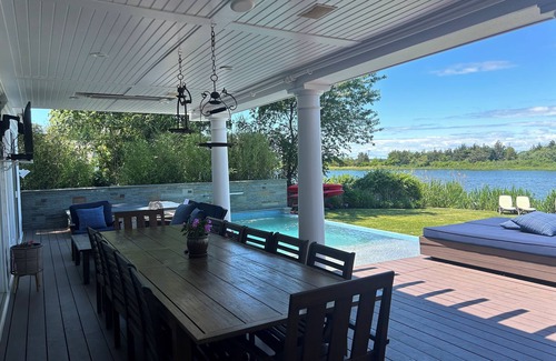 Sag Harbor House | Waterfront, Pool, HotTub, Strong WIFI, Pingpong, Paddleboard, Kayak, Bocce Court