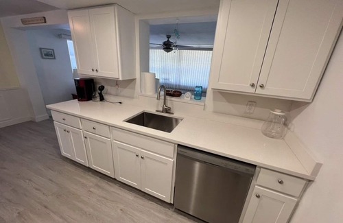 Port Richey House | Waterfront relaxation adjacent to the Gulf of Mexico