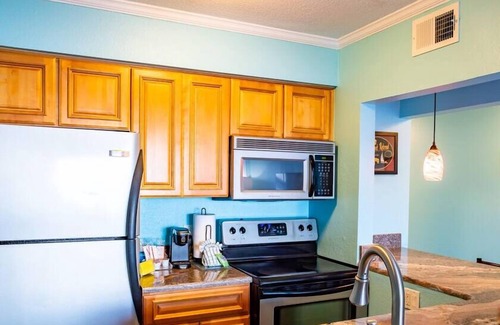Rocky Point Condo | Waterfront Retreat - Waves & Wellness, Serene Views