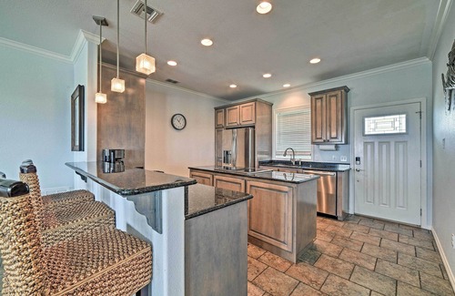 Rockport House | Waterfront Rockport Home w/Dock & 3 Kayaks!