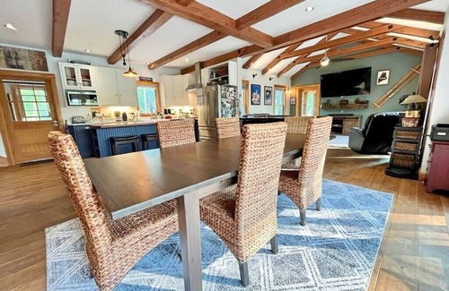 Freeport House | Waterfront Spacious Luxury Home, 5 min to LL Bean!