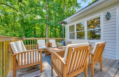 Lake Oconee House | Waterfront Sparta Home with Game Room and Fire Pit!