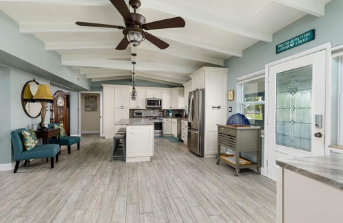 Riviera Bay House | Waterfront St. Pete Home - 4br 3ba, Pool, Dock & More!