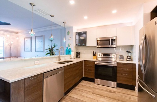 Merritt Island Condo | Waterfront Stateroom