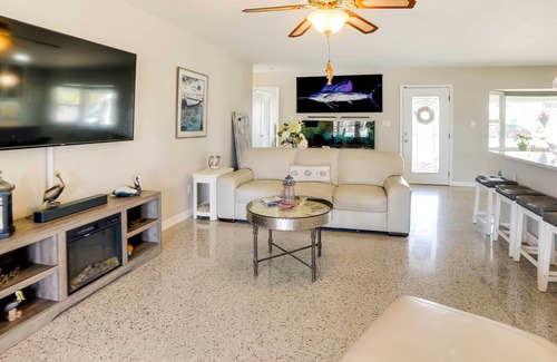 Bay Crest Park House | Waterfront Tampa Vacation Rental w/ Boat Dock!