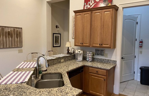 Dadeville Condo | Waterfront Top Corner Unit,Amazing Sunset Views,Pool&Slide,Marina,Golf, 3 bedrms