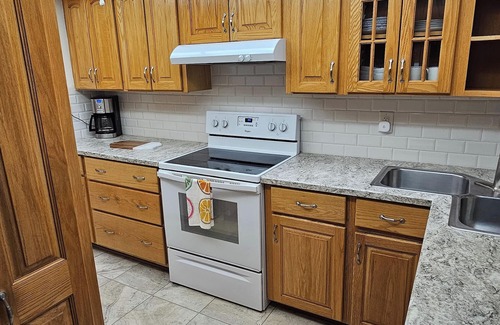 Apollo Beach House | WATERFRONT townhome in Apollo Beach; community pool, short walk to restaurants!