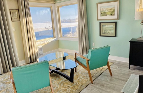 New London House | Waterfront Vacation Home - close to Cavendish, golf, beach.