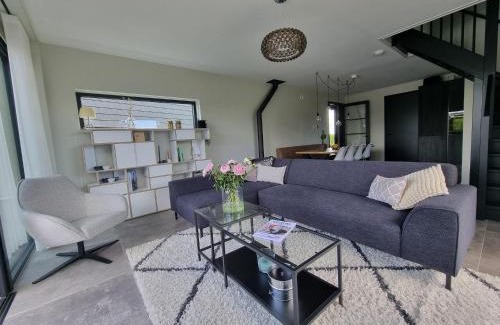 Balk House | Waterfront Villa w Jetty, cleaning included