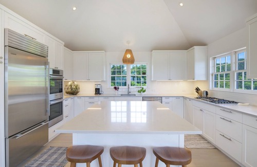 Montauk Villa | Waterfront Villa with Private Beach in Montauk