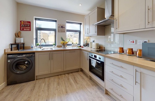 Chatham Apartment | Waterfront Way Luxury Apartments, Flat 1