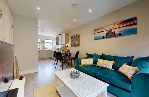 Chatham Apartment | Waterfront Way Luxury Apartments, Flat 1