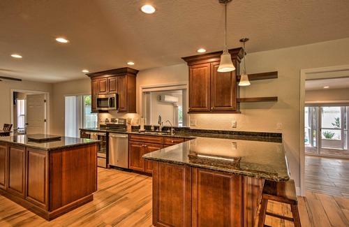 Winter Haven House | Waterfront Winter Haven Home with Dock & Hot Tub!