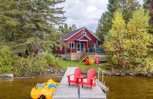 Eastman Ski Chalet | Waterfront with amazing sunset , inground salt spa and sauna