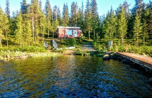 Kurravaara House | Waterfront with fantastic views and the midnight sun on the horizon
