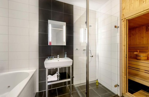 Zeewolde Apartment | Waterfrontsuite VIP by Interhome