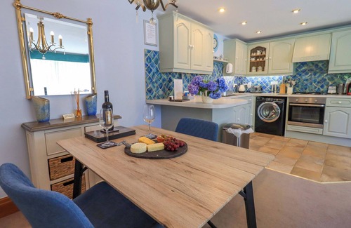 Windermere Cottage | WATERHEAD COTTAGE, with a garden in Troutbeck Bridge