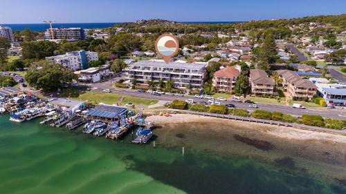 Forster Apartment | Waterline 202