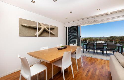 Forster Apartment | Waterline 303