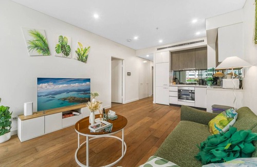 Waterloo Apartment | Waterloo Fun & Shop Dual Enjoy Apartment