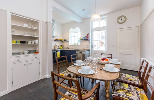 Aldeburgh Apartment | Watermans - sleeps 4 guests in 2 bedrooms