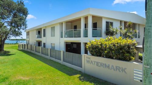 Yamba House | Watermark 5 Luxury Riverview Apartments