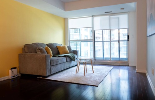 Fort York Condo | Waterpark Amazing Location, Steps to Everything Including Lake, Food & More!