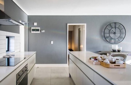 Century City Apartment | Waters Edge 521