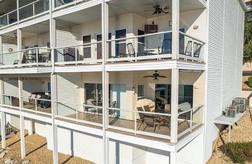 Lake Ozark Apartment | Waters Edge