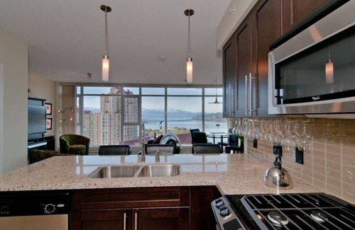 North End Condo | Waterscapes Resort by DKRA