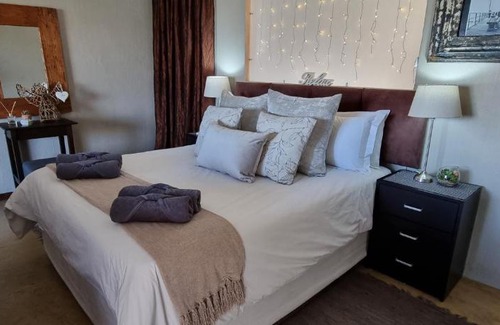 Kosmos House | Watershed Guest House