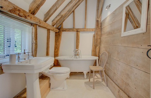 Abbess Roding House | Watersheet Farm Barn