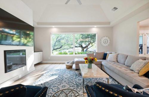 Kingsland House | Waterside Dream - Waterfront Home on Lake LBJ