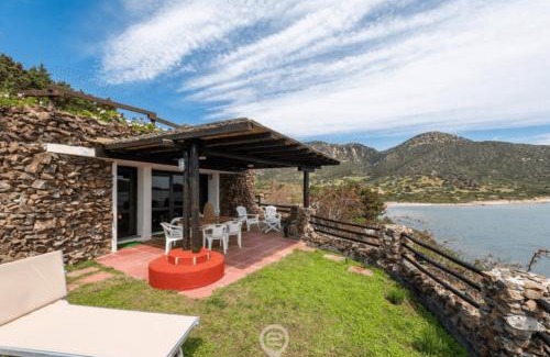 Porto Sa Ruxi House | Waterside Oasis House