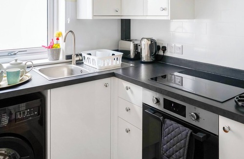 Kingsbridge Cottage | Waterside Park Annex