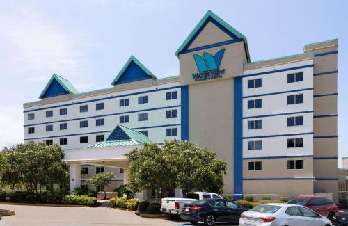 Vicksburg Hotel | WaterView Casino & Hotel, Trademark Collection by Wyndham