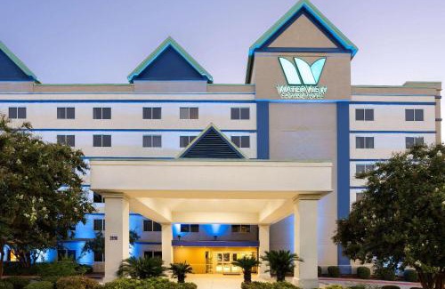 Vicksburg Hotel | WaterView Casino & Hotel, Trademark Collection by Wyndham