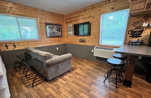 Trempealeau Apartment | Waterview Cottage 1 on Lake Road