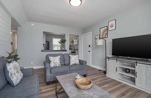 Cottage Line Apartment | *Waterview/Pool* Coastal Breeze Suite @ Salt & Sea
