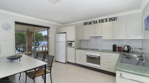 Blackwall House | Waterview Retreat - Blackwal