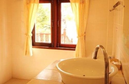 Chaloklum Hotel | Wattana Resort
