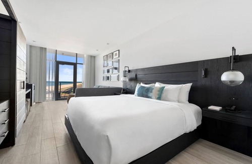 Long Branch Resort | Wave Resort