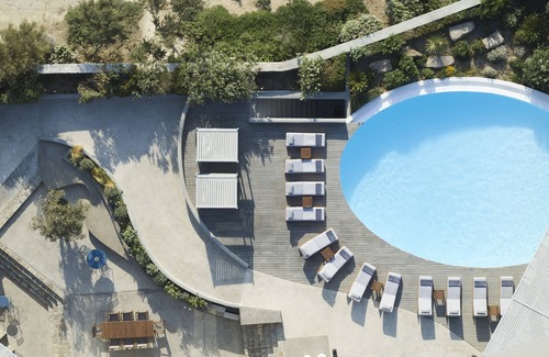 Xilokeratidi House | Wave18 Spacious,Luxurious,Contemporary,3 swimming pools,Gym,Spa,Sea View.
