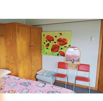 Invercargill House | Wavely Park master bedroom