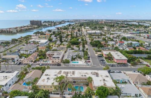 St. Pete Beach Apartment | Waves 18