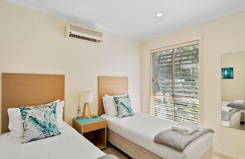Sapphire Beach Apartment | Waves at Sapphire, welcome to your luxury holiday home by the sea
