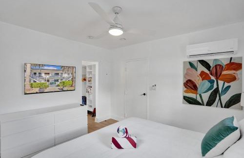 North Beach Apartment | Waves On Walnut - Beach Access