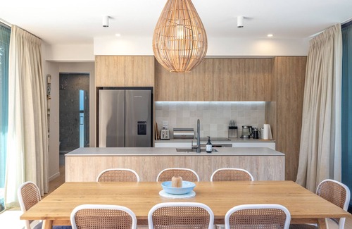 Onetangi House | WAVESONG | Coast & Country | WINTER DEAL - Stay for 3, Pay for 2