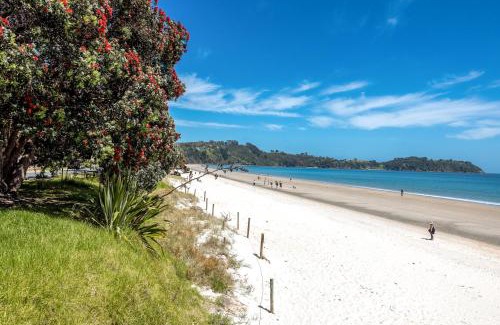 Onetangi House | Wavesong - Coast & Country