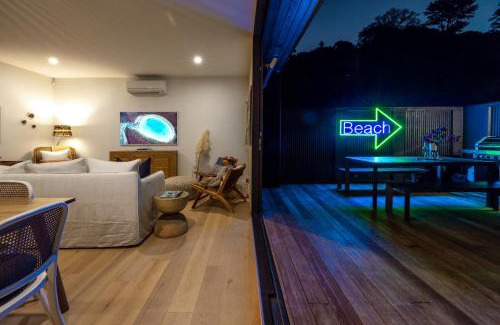 Onetangi House | Wavesong - Coast & Country